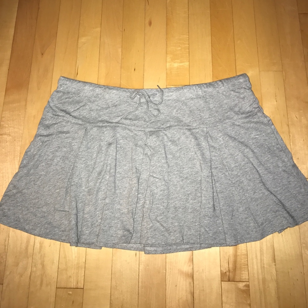 NWOT grey skirt